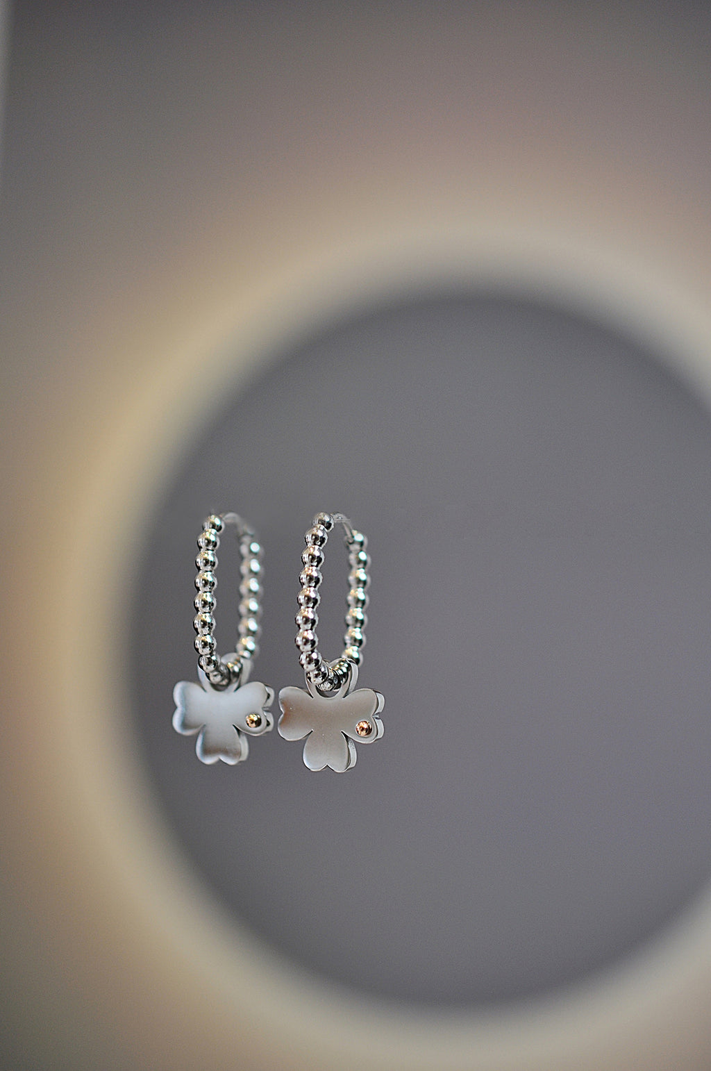 LUCKY BASTARD drop oval hoops