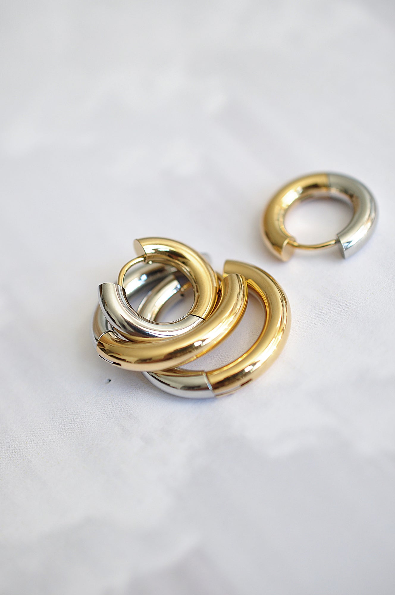 TWINS hoops / TWINS ringovi