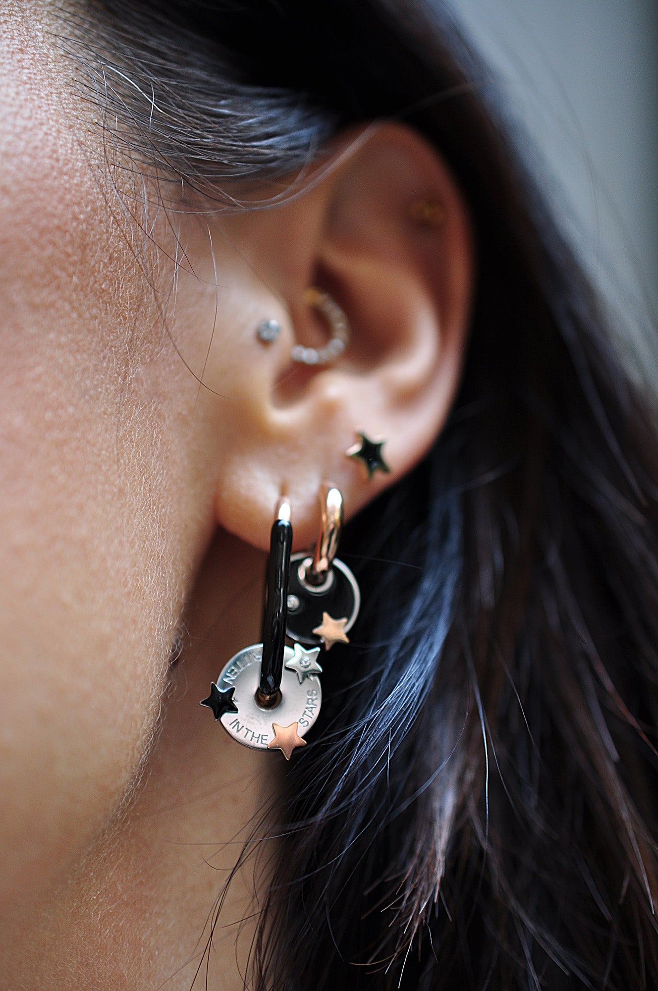 THE GREAT DARK SPOT mini hoops / THE GREAT DARK SPOT mini ringovi