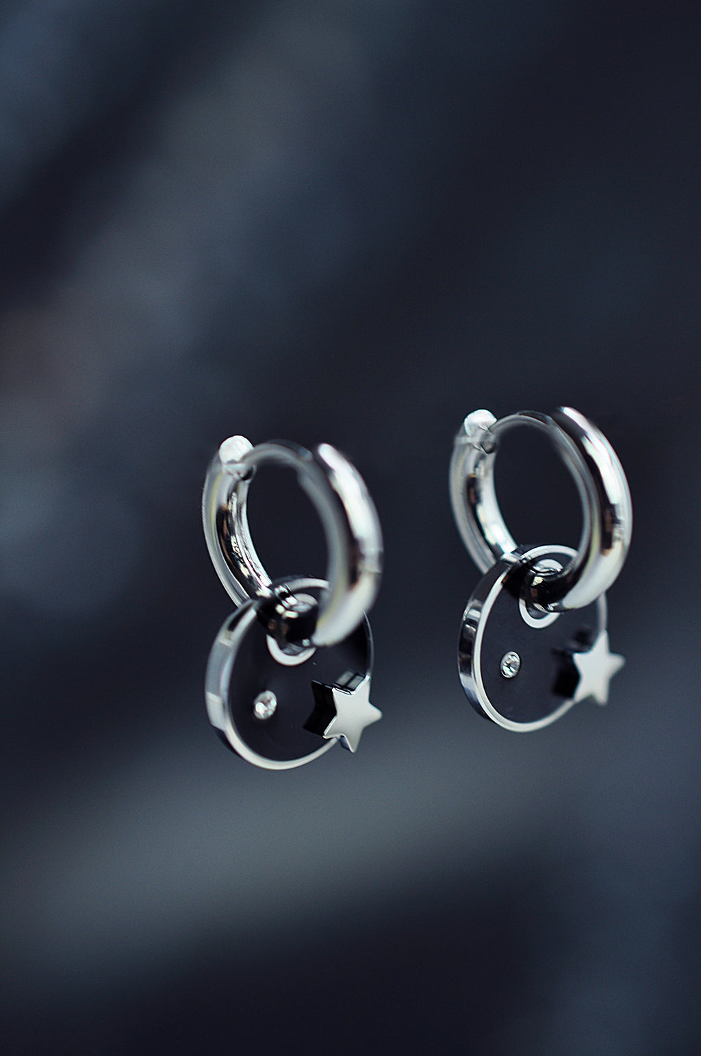 THE GREAT DARK SPOT mini hoops / THE GREAT DARK SPOT mini ringovi