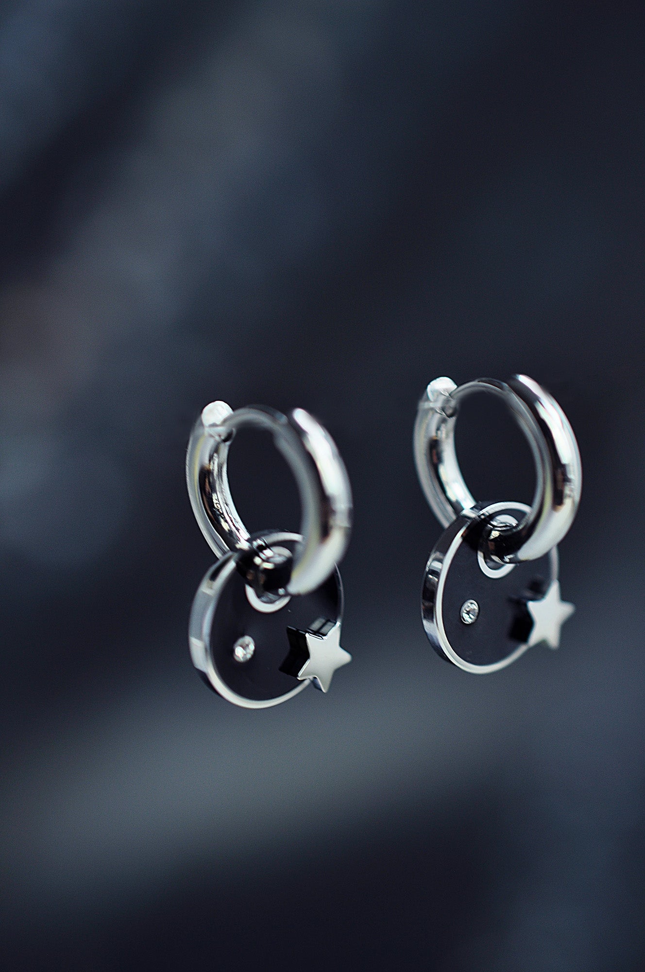 THE GREAT DARK SPOT mini hoops / THE GREAT DARK SPOT mini ringovi