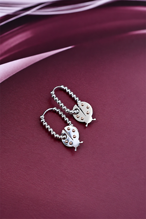 LADYBUG dot oval hoops / LADYBUG dot ovalni ringovi