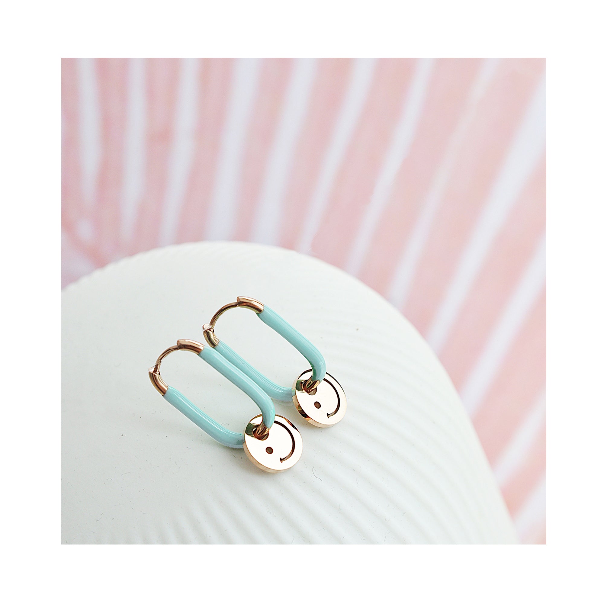 TURQUOISE SMILE oval hoops