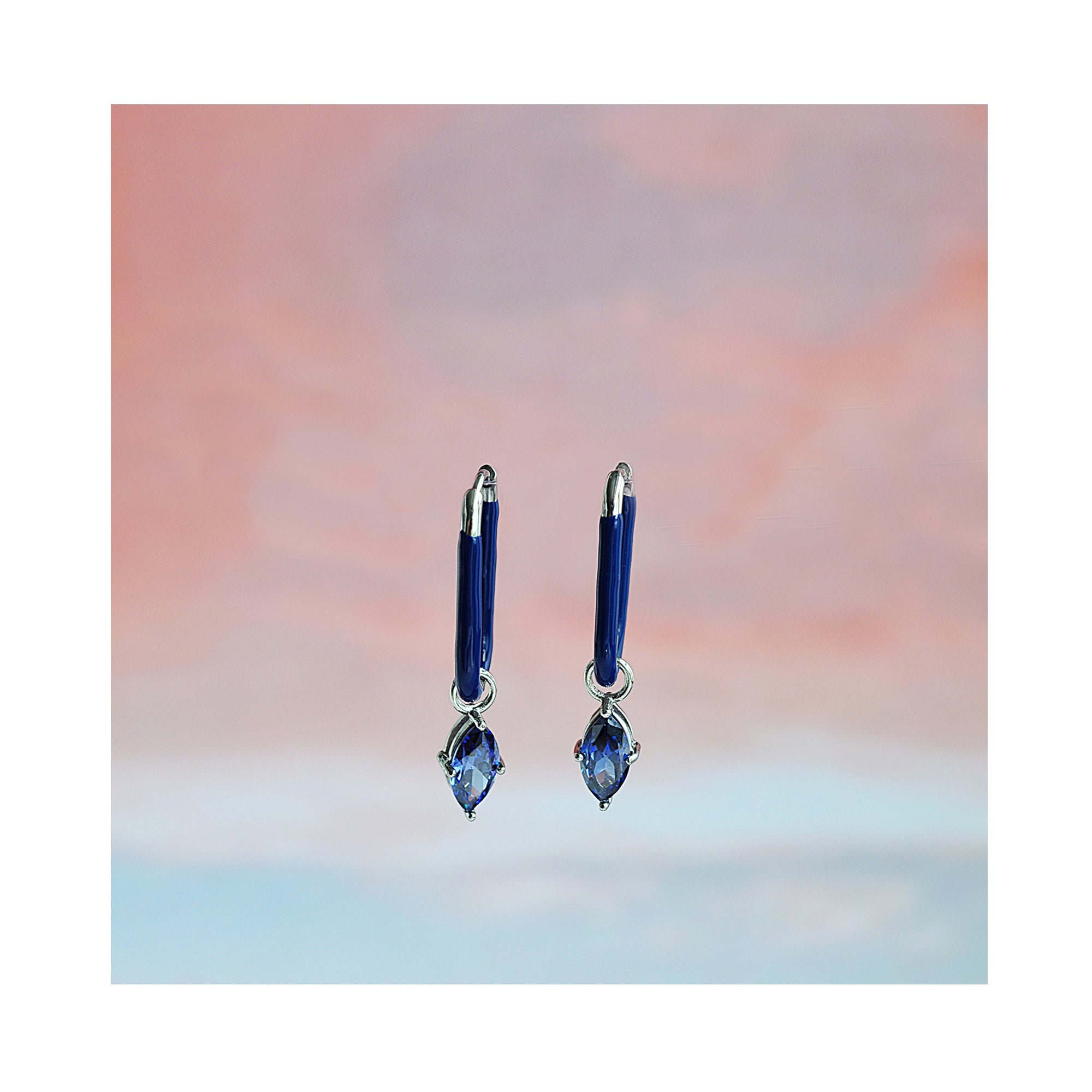 BLUE ROCK oval hoops