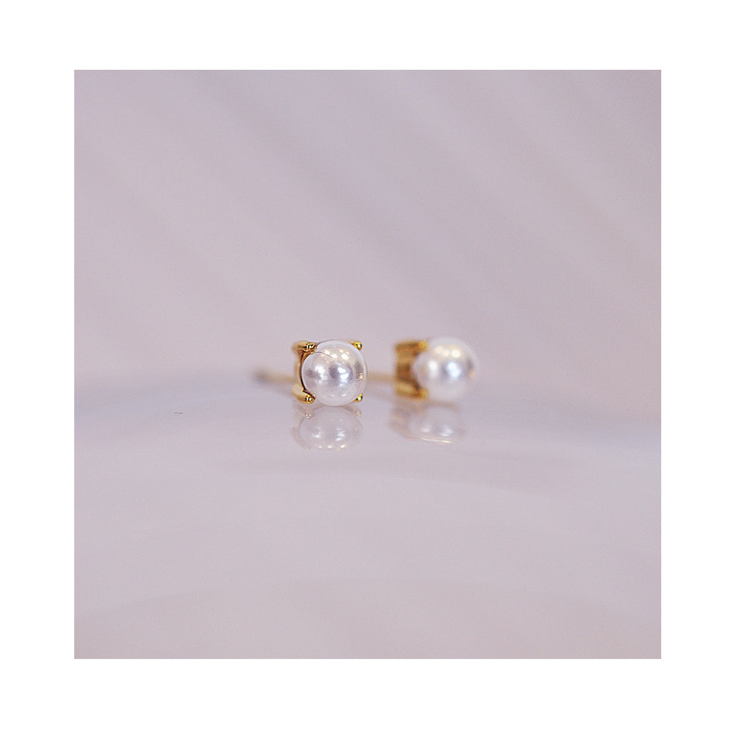 PEARL stud earrings / PEARL mini naušnice