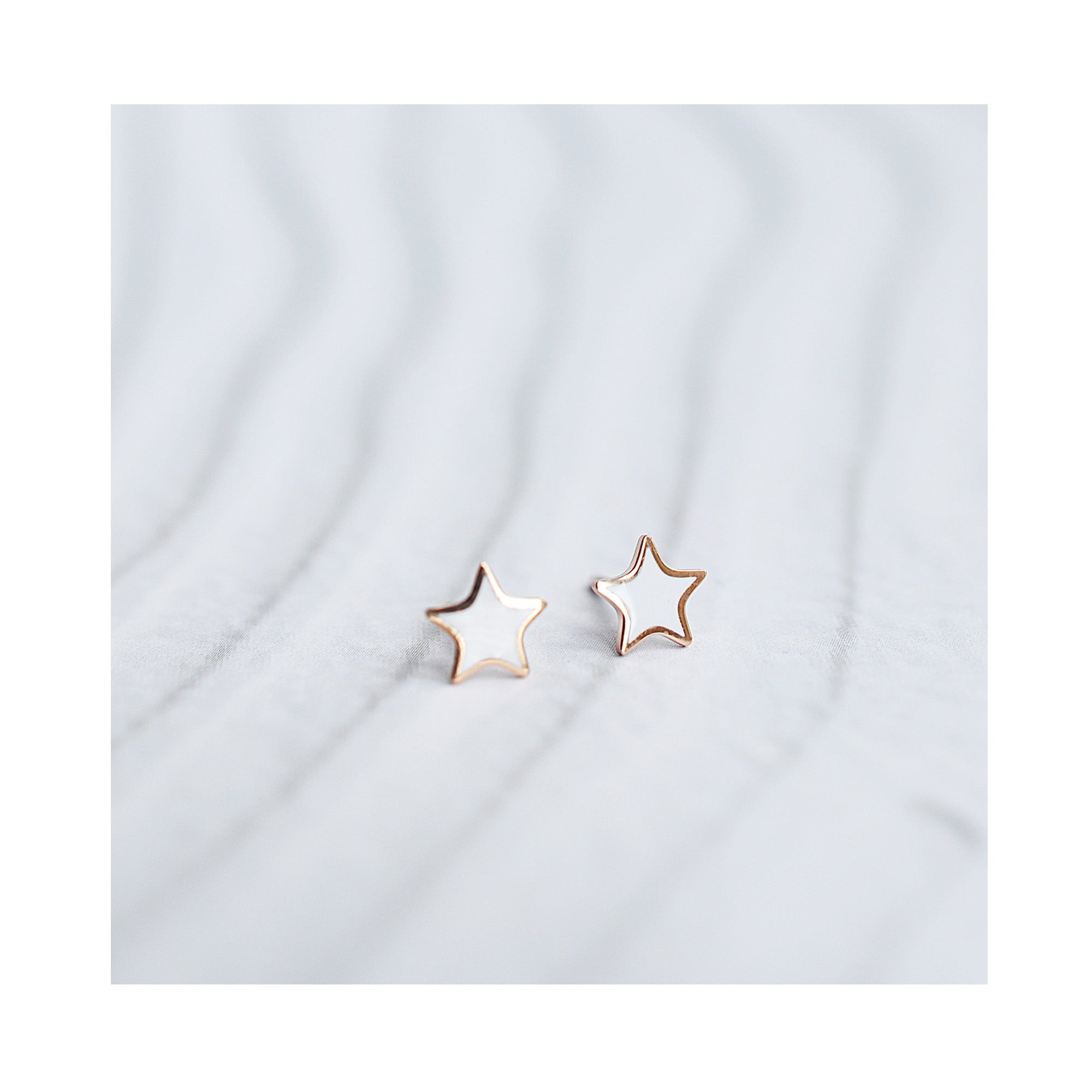 WHITE CLOUDS stud earrings / WHITE CLOUDS stud naušnice