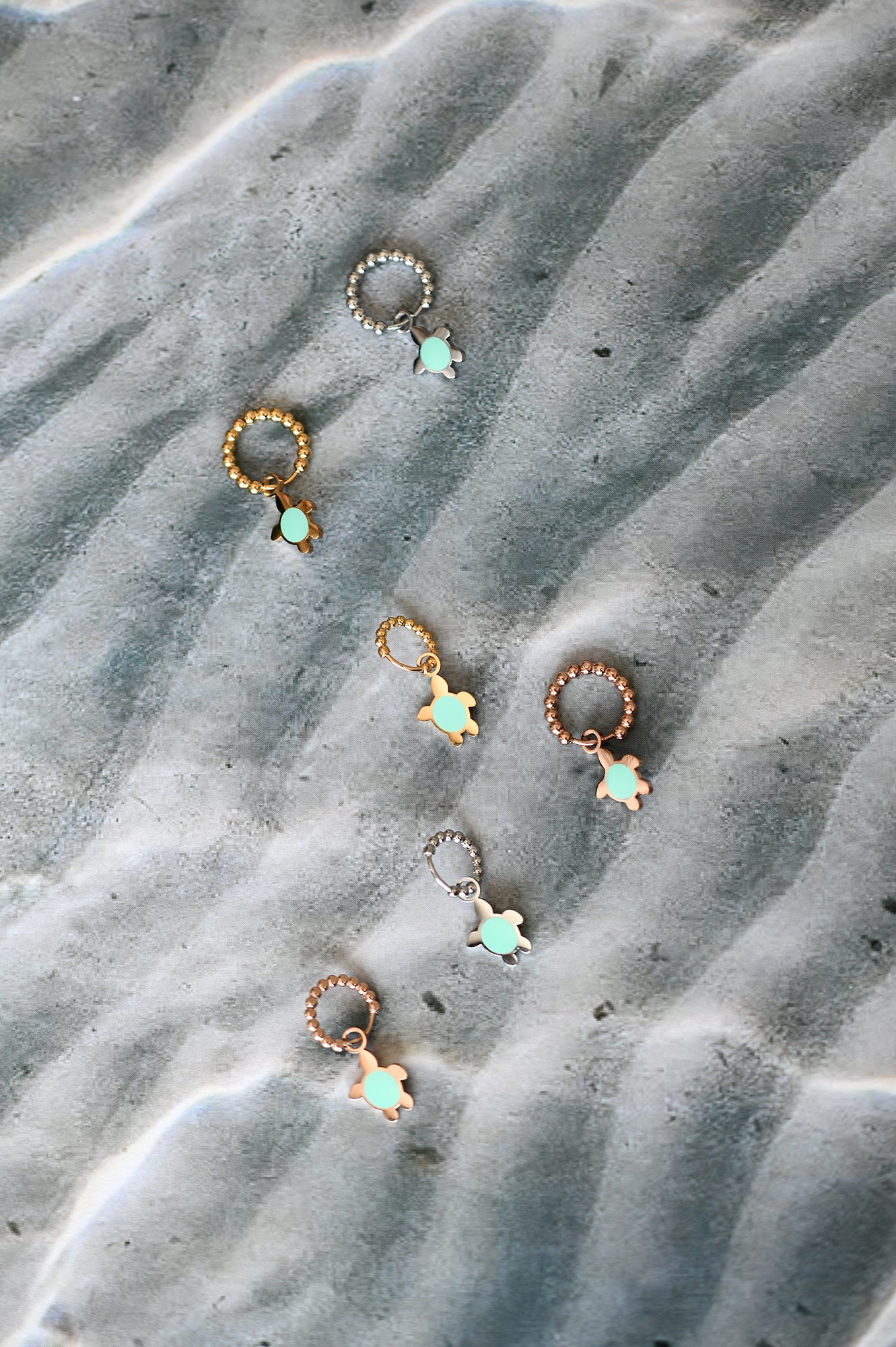 FUNKY TURTLE dot classic or mini hoops / FUNKY TURTLE dot klasični ili mini ringovi