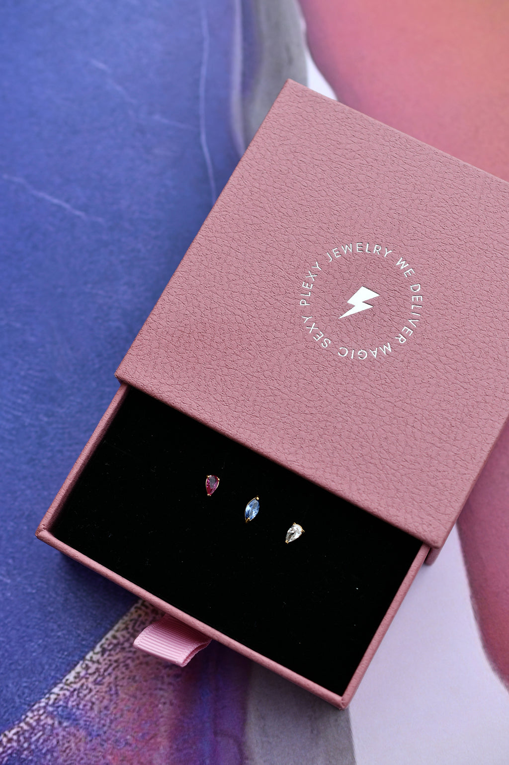 SUMMER DIAMONDS stud earrings / SUMMER DIAMONDS stud naušnice
