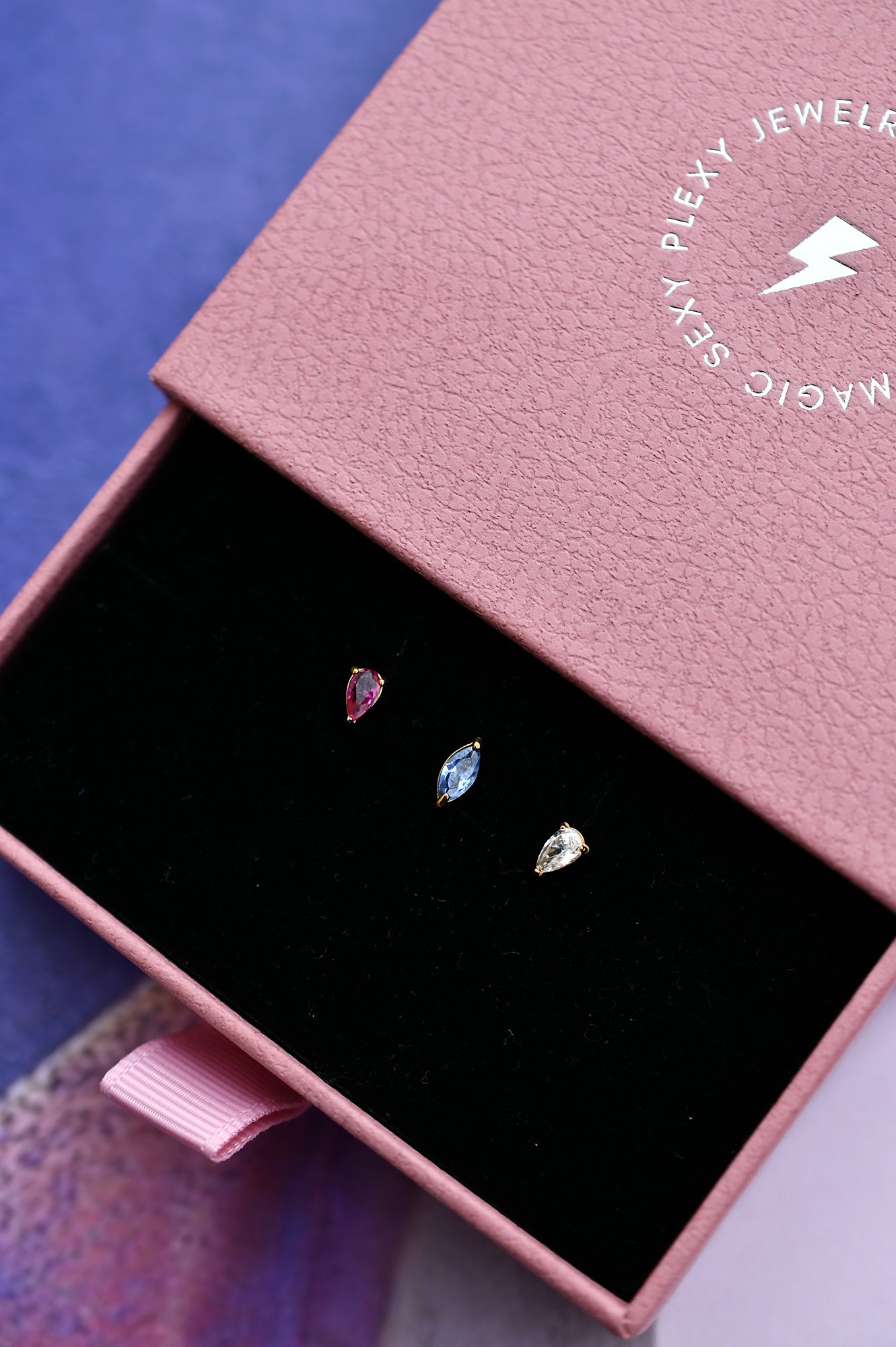 SUMMER DIAMONDS stud earrings / SUMMER DIAMONDS stud naušnice