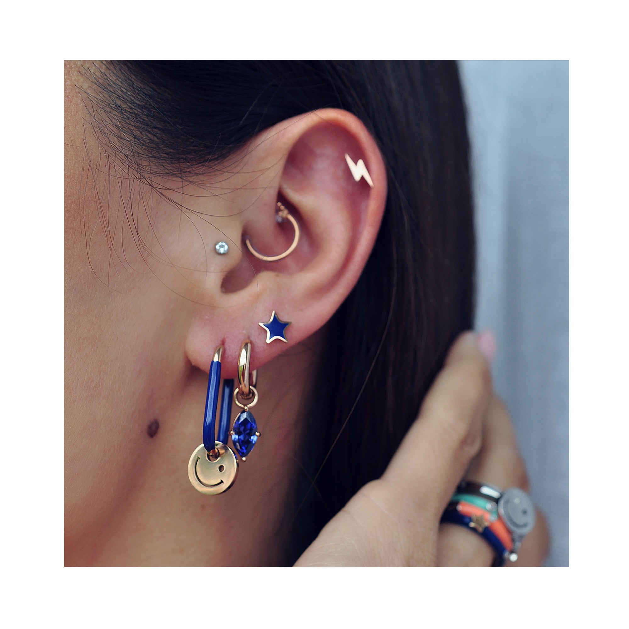 BLUE SMILE oval hoops