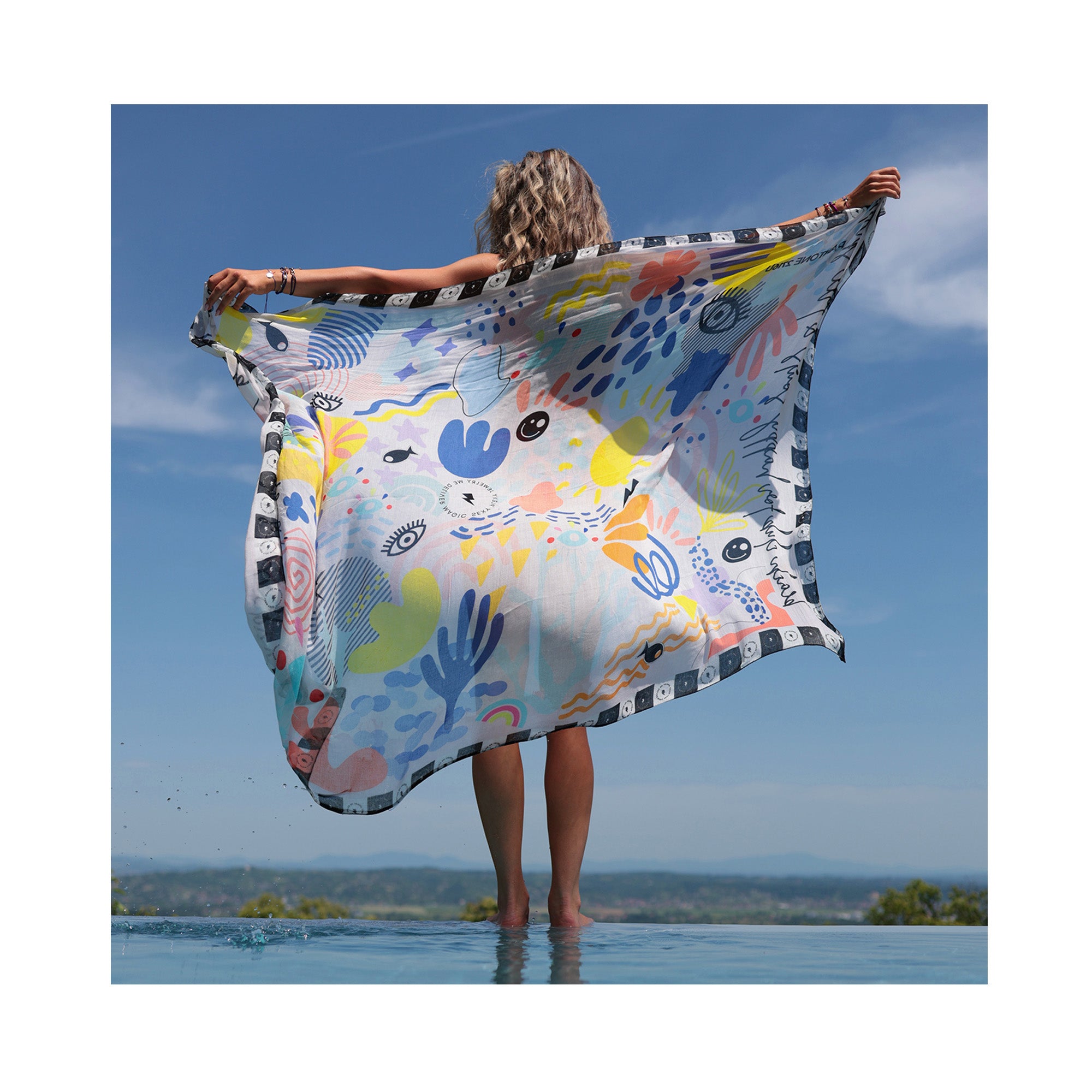 THE BEACH CLUB pareo