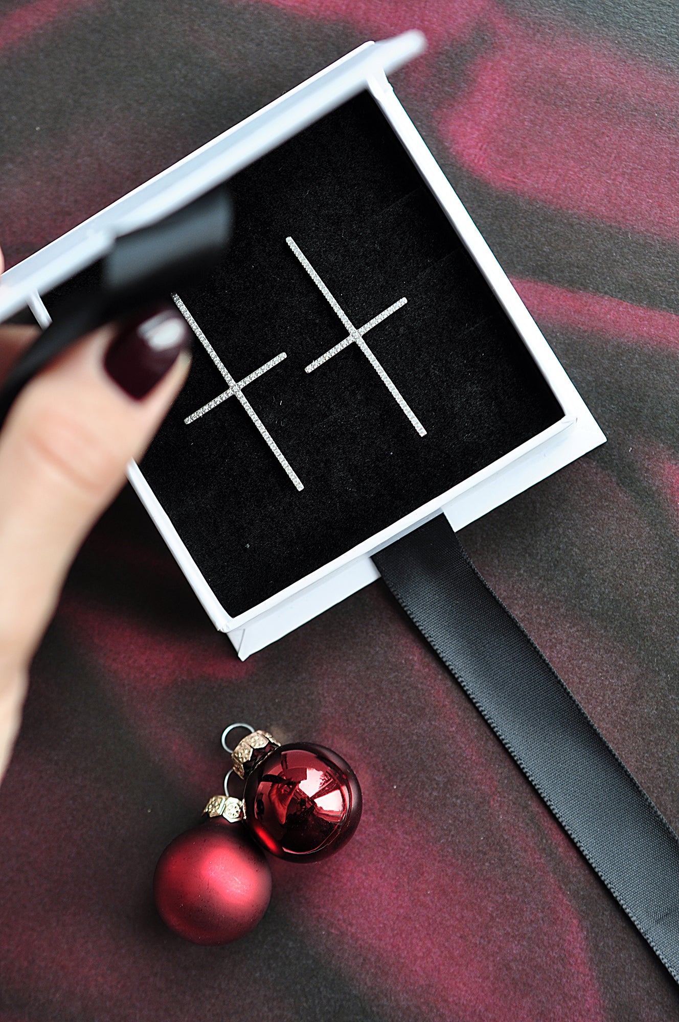 ROCK'N'DOLL svetleči uhani / ROCK'N'DOLL sparkle naušnice 