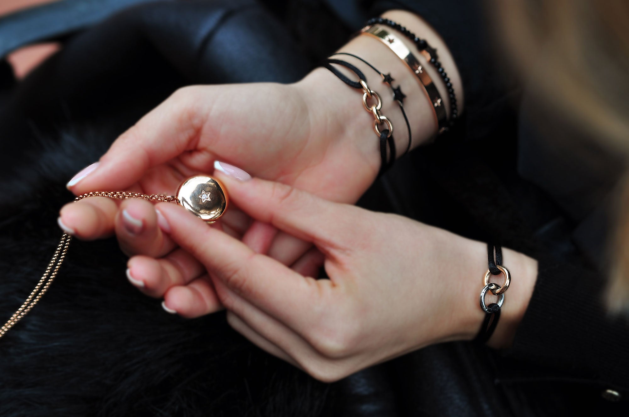 FOREVER svilena zapestnica / FOREVER silk bracelet 