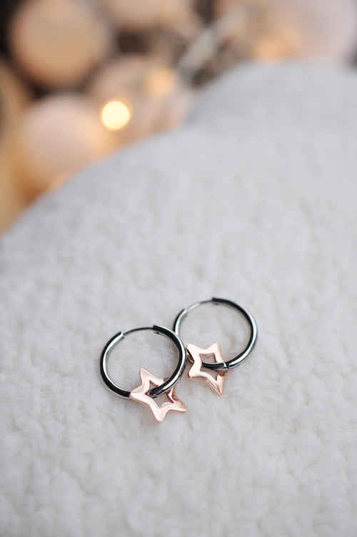 STAR OUTLINE klassische Creolen / STAR OUTLINE Ringovi