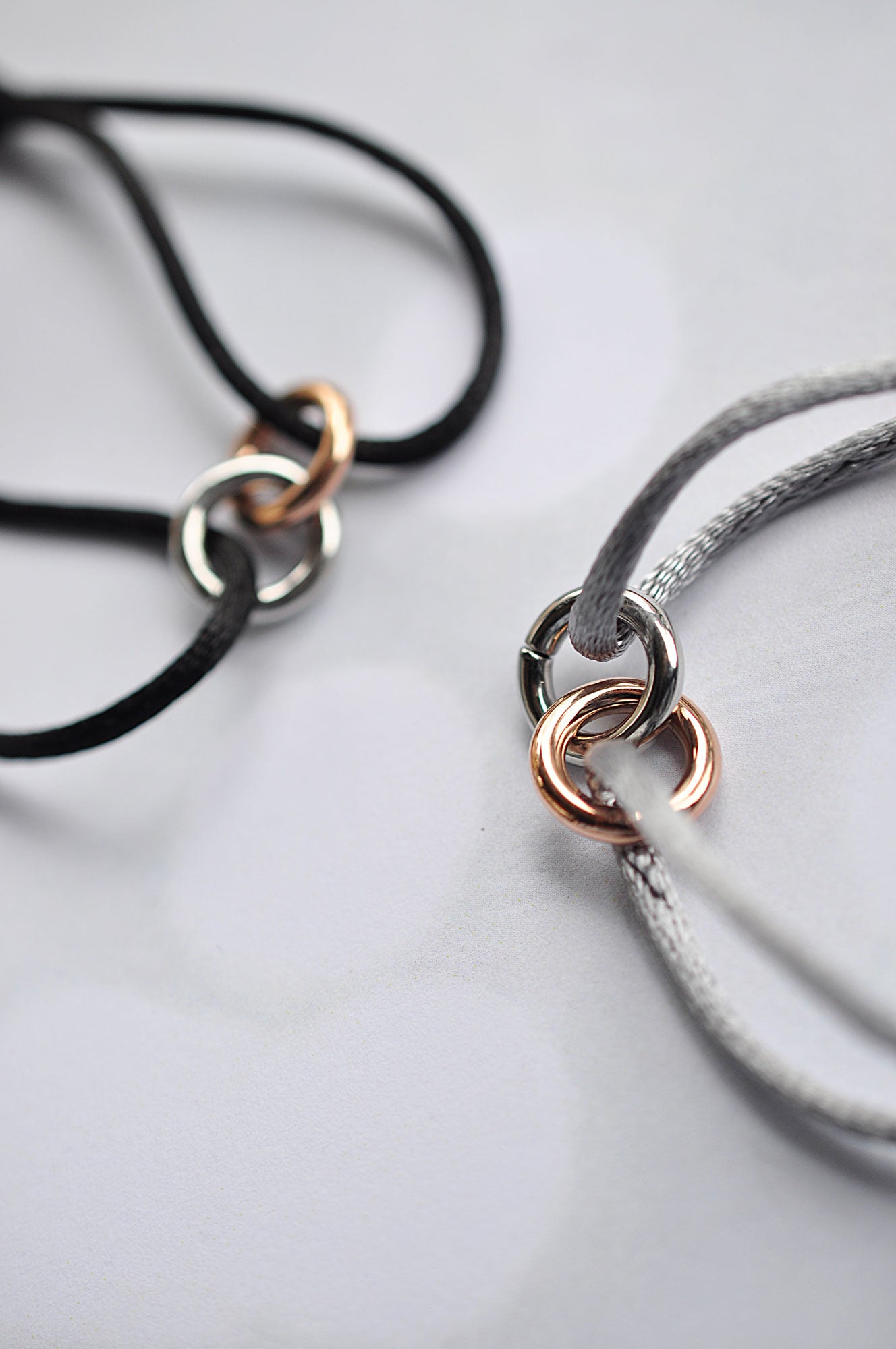 FOREVER svilena zapestnica / FOREVER silk bracelet 