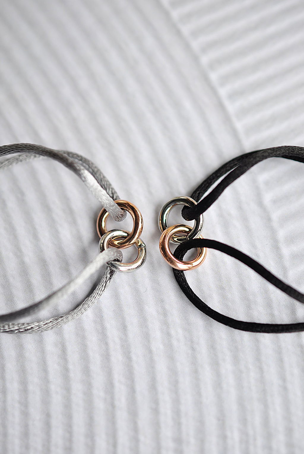 FOREVER svilena zapestnica / FOREVER silk bracelet 