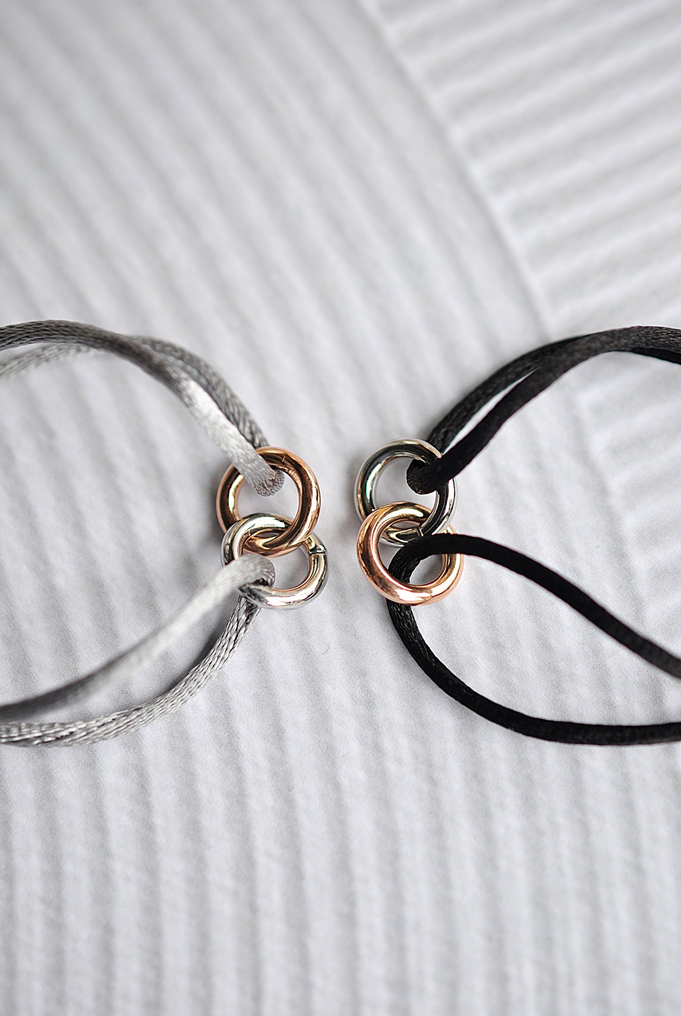 FOREVER svilena zapestnica / FOREVER silk bracelet 