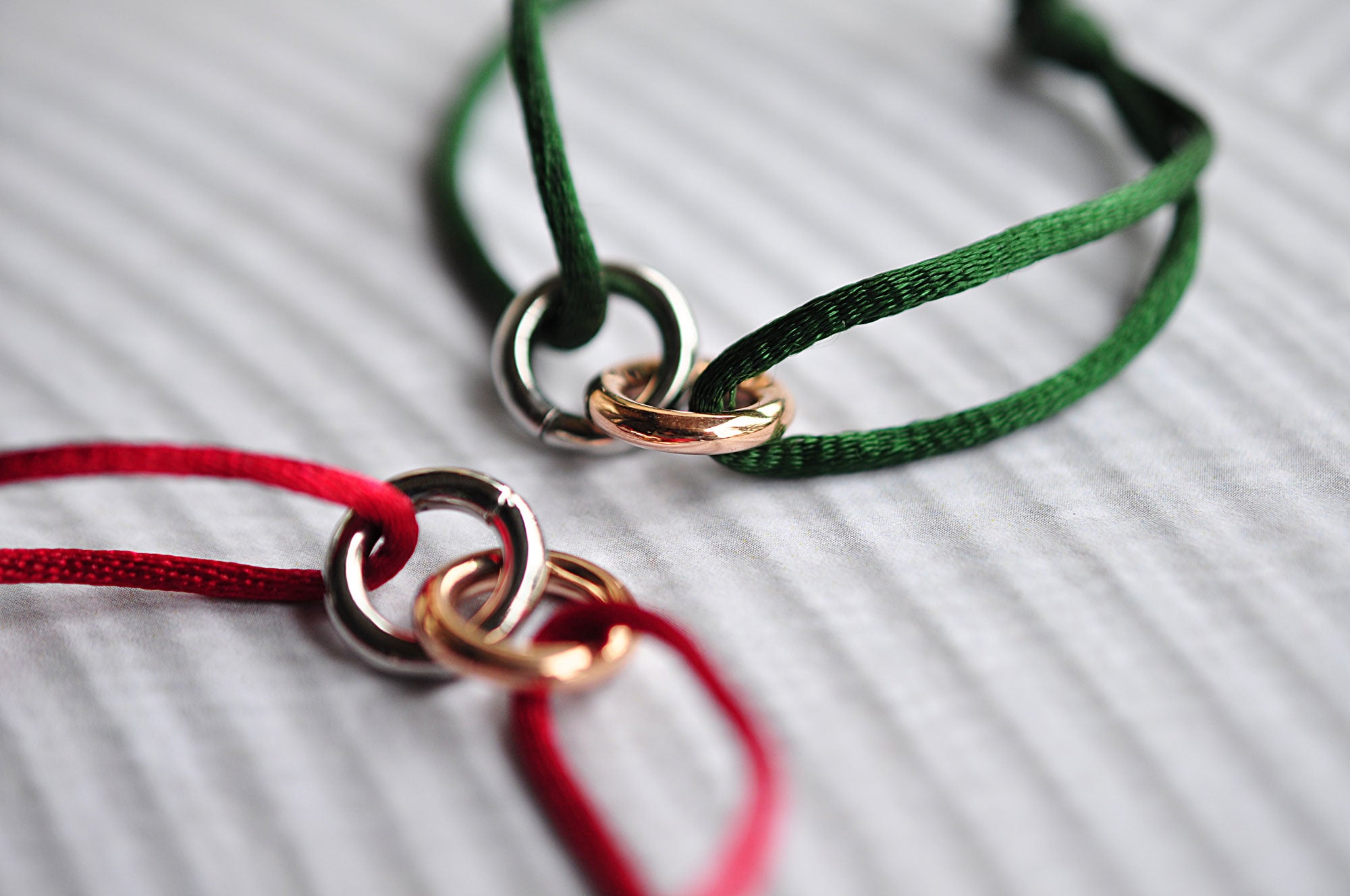 FOREVER svilena zapestnica / FOREVER silk bracelet 