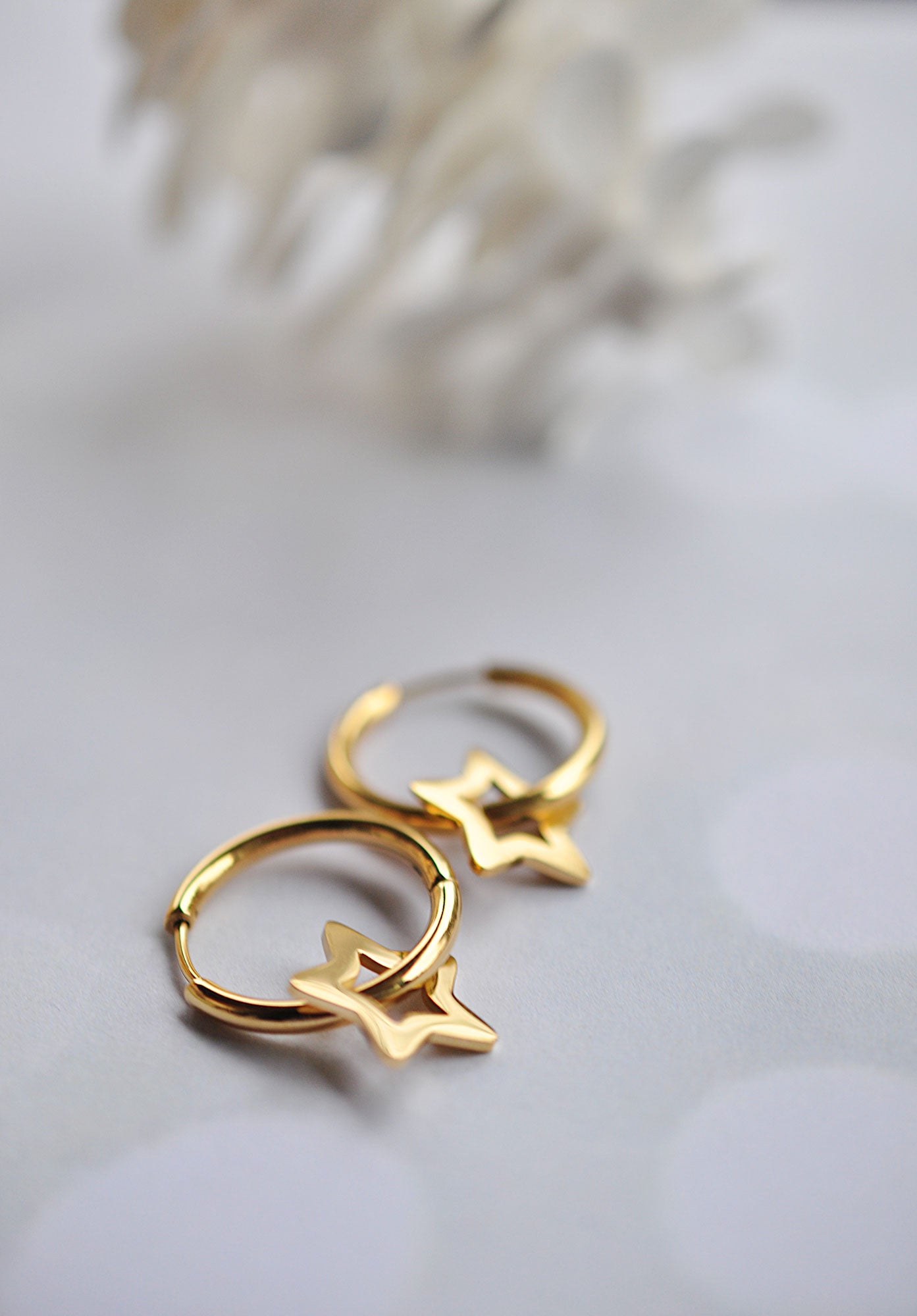 STAR OUTLINE classic hoops / STAR OUTLINE klasični ringovi