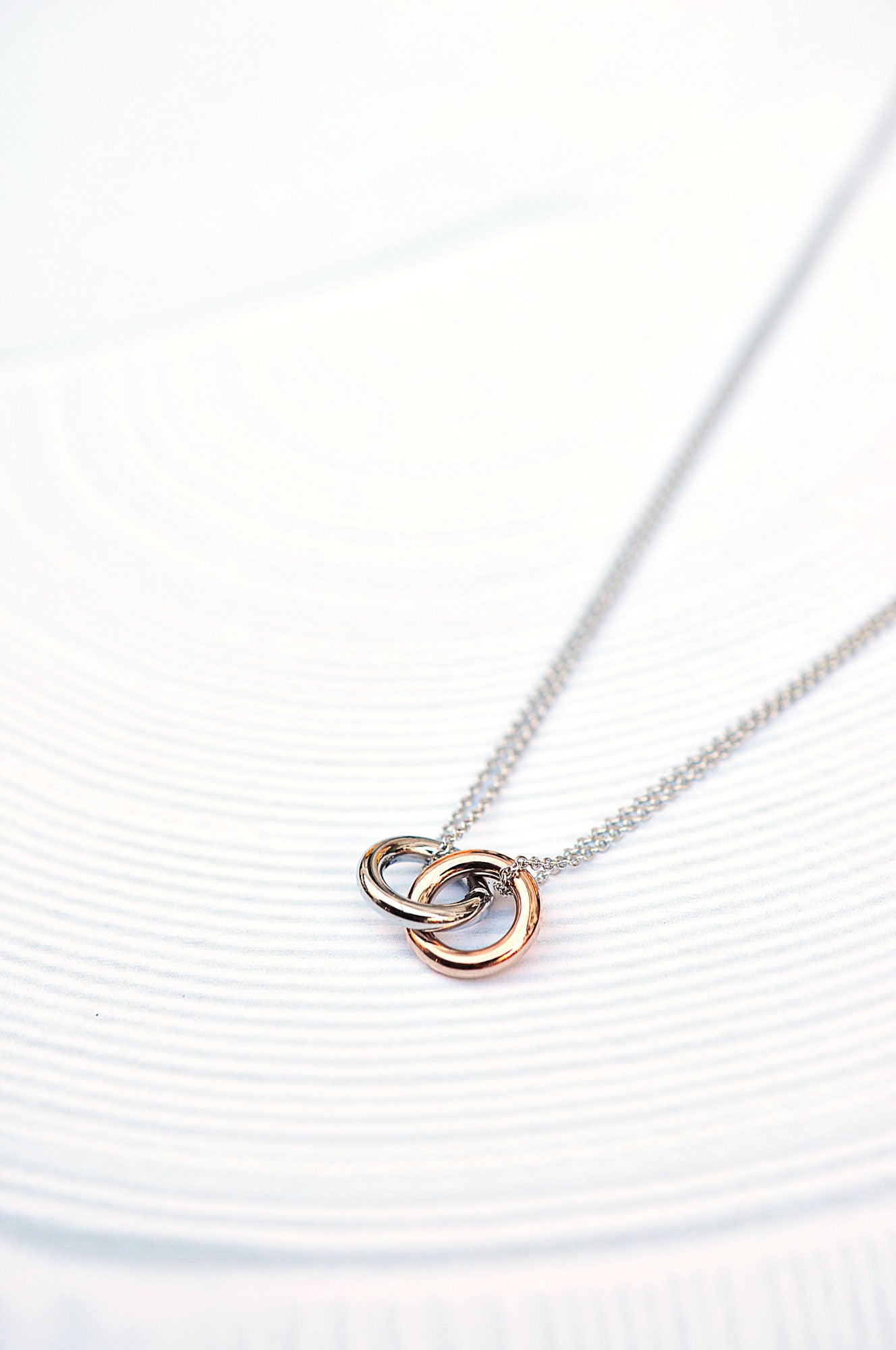 Versilberte FOREVER Halskette / Posrebrena FOREVER ogrlica 