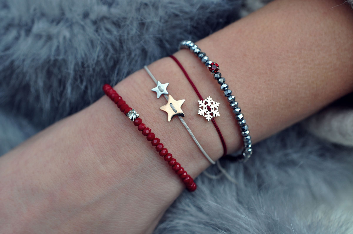 Zapestnica na vrvici POW POW / Narukvica trakica POW POW 