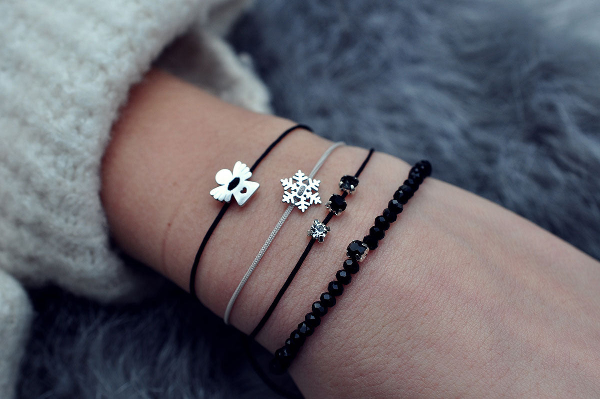 Zapestnica na vrvici POW POW / Narukvica trakica POW POW 