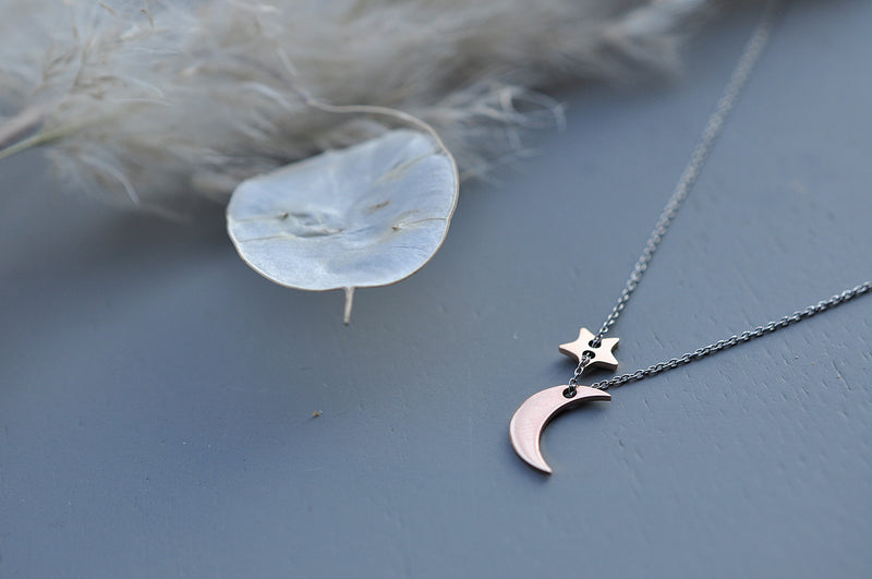 MOONCHILD Moon & star necklace