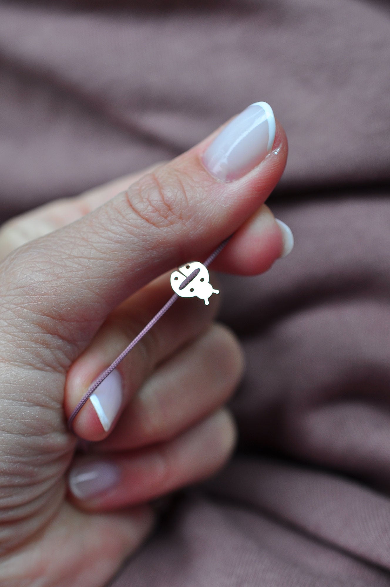 Posrebrena zapestnica PIKAPOLONICA / Posrebrena narukvica BUBAMARA 